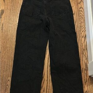 Madewell women’s Relaxed Black Jeans- The Perfect Vintage wide legged jeans